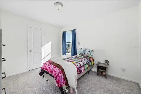 724 Liberty Circle Macclenny FL 32063