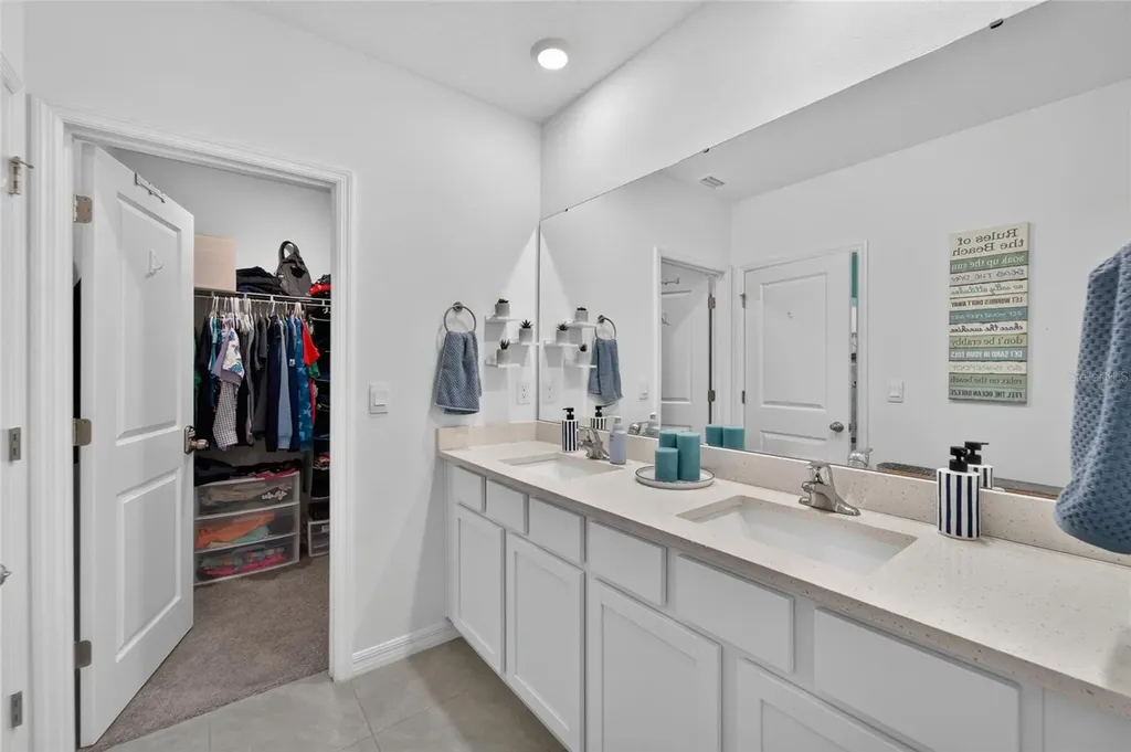472 Mangrove Shade Circle Apollo Beach FL 33572
