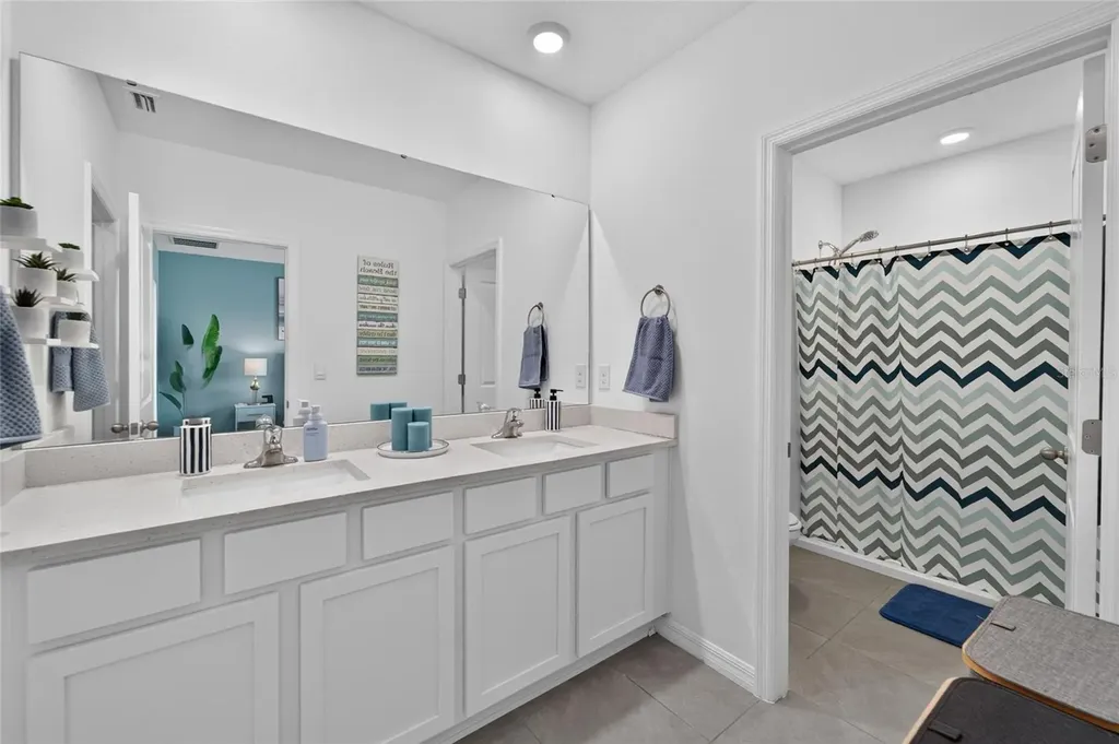 472 Mangrove Shade Circle Apollo Beach FL 33572