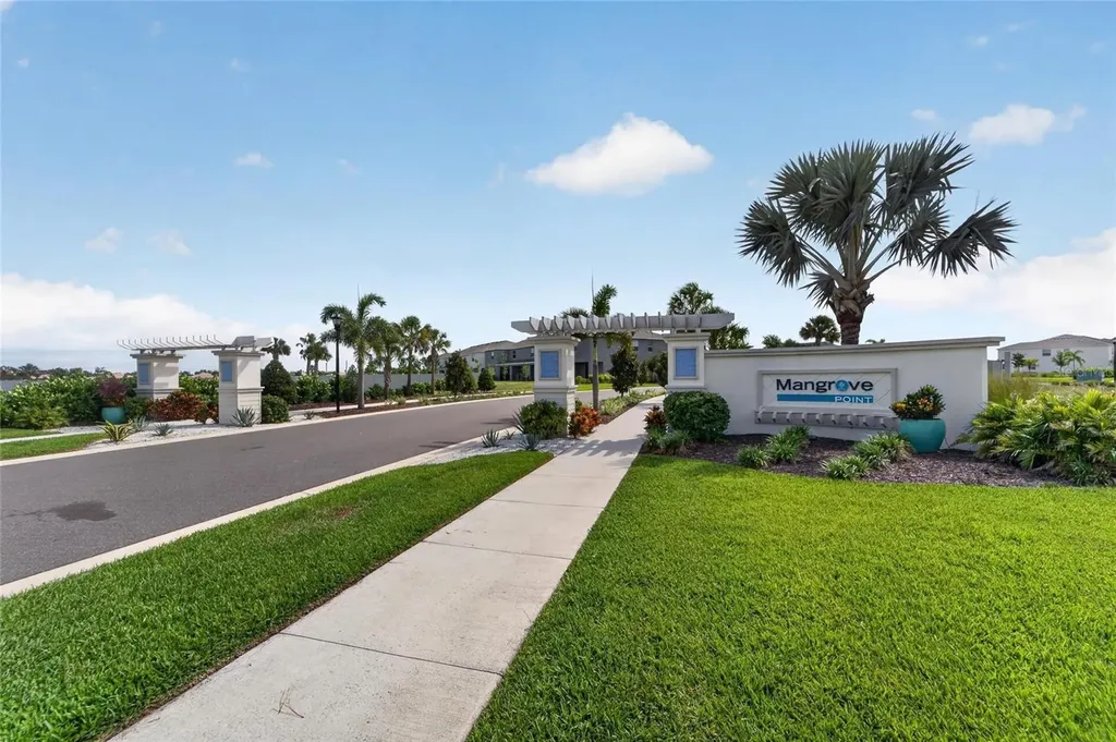 472 Mangrove Shade Circle Apollo Beach FL 33572