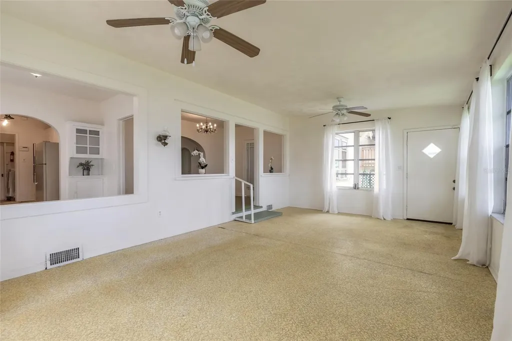 255 Lexington Drive Daytona Beach FL 32114