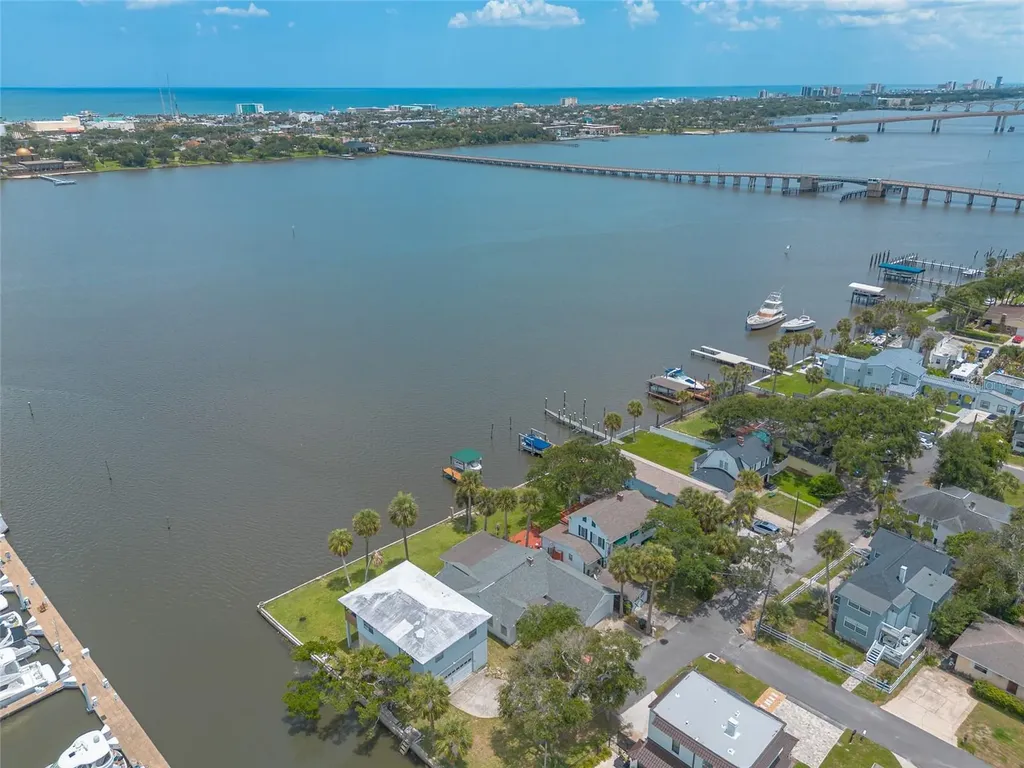 255 Lexington Drive Daytona Beach FL 32114