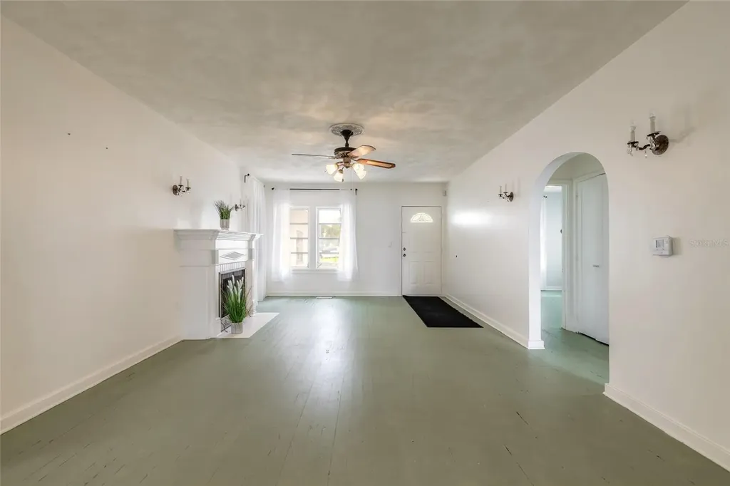 255 Lexington Drive Daytona Beach FL 32114