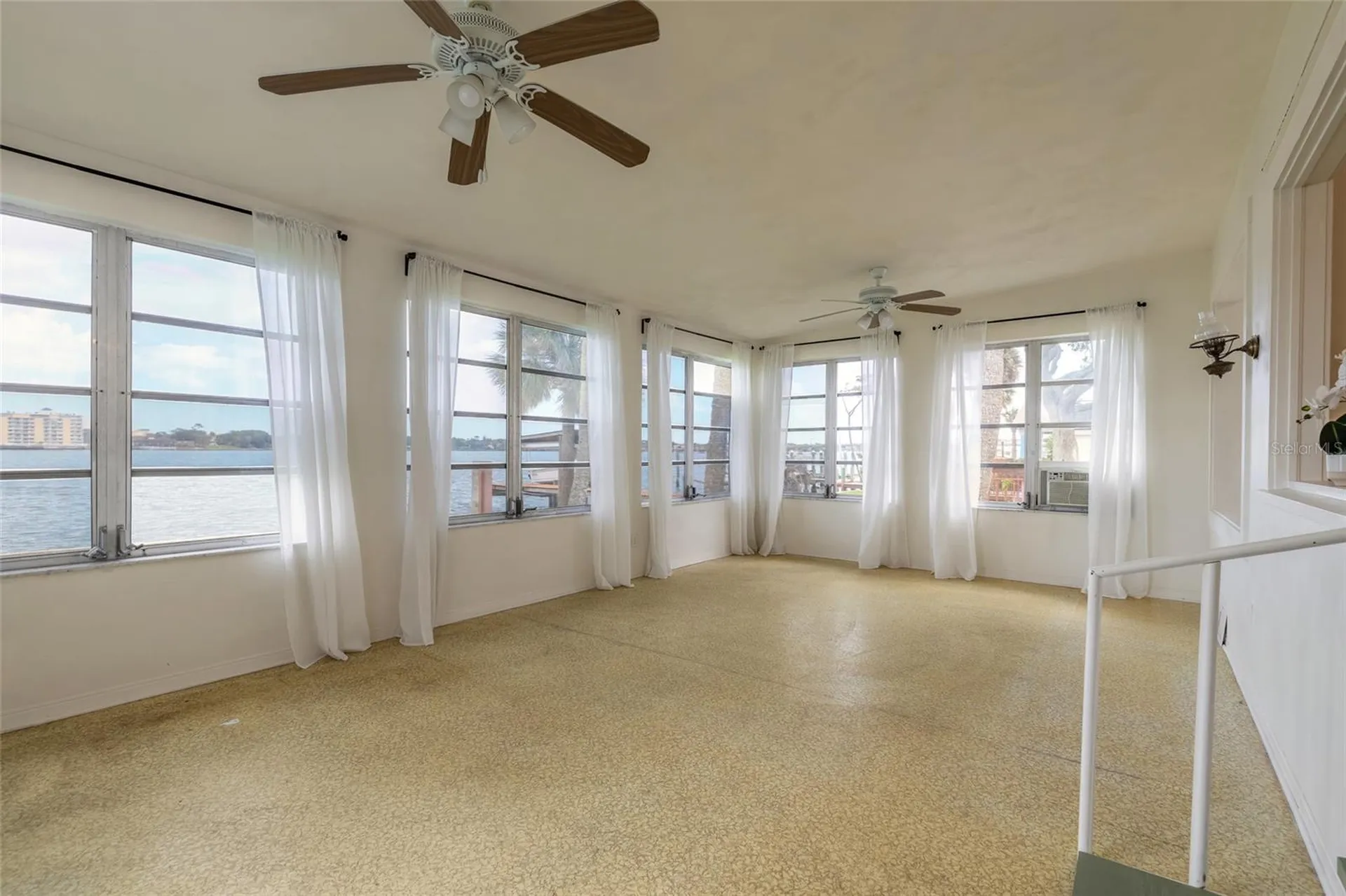 255 Lexington Drive Daytona Beach FL 32114