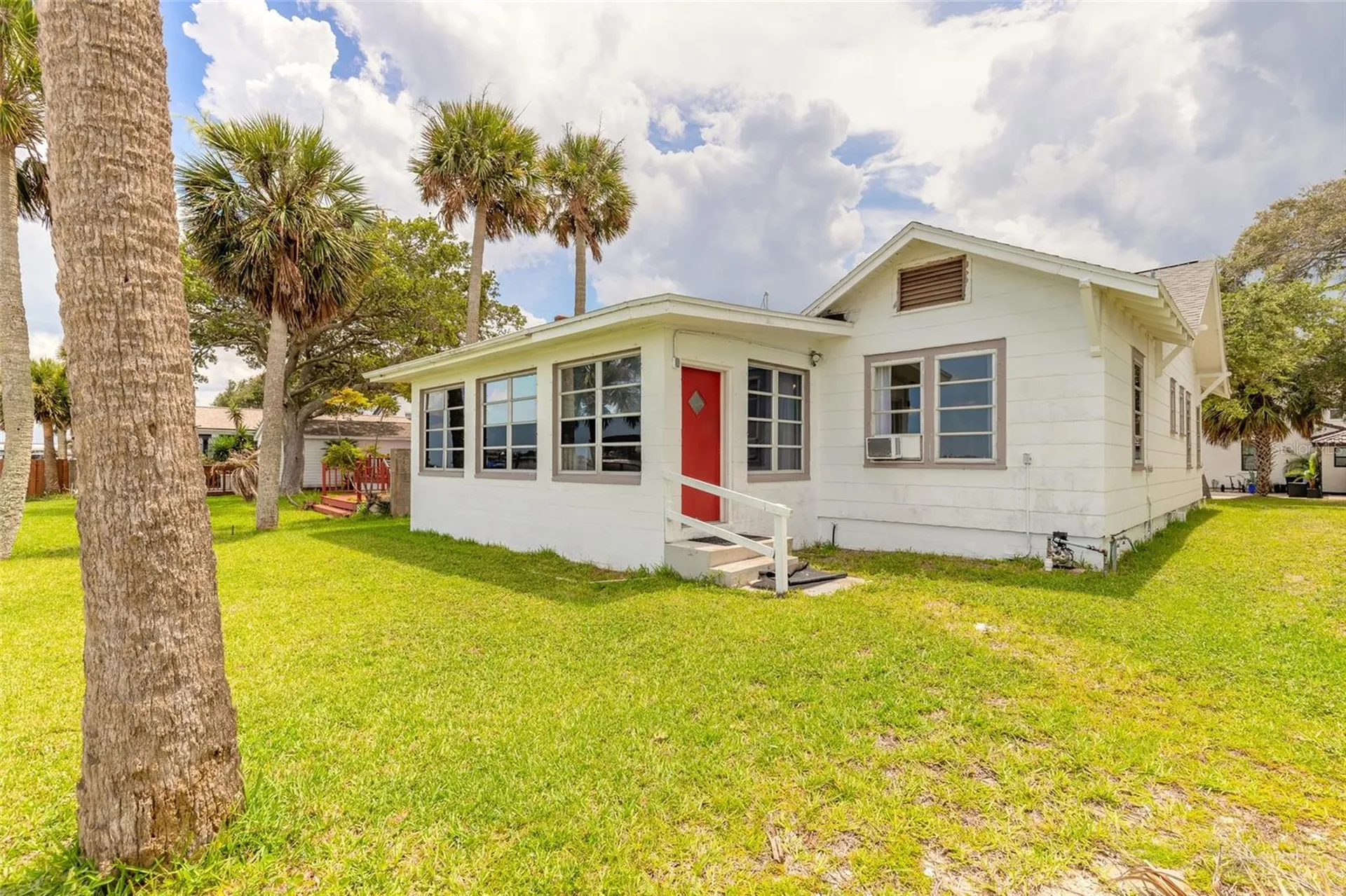 255 Lexington Drive Daytona Beach FL 32114