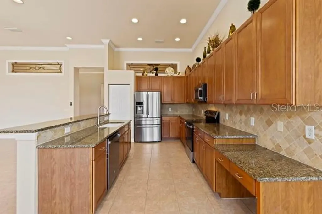 5044 Sandy Brook Circle Wimauma FL 33598