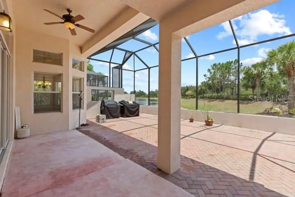 5044 Sandy Brook Circle Wimauma FL 33598