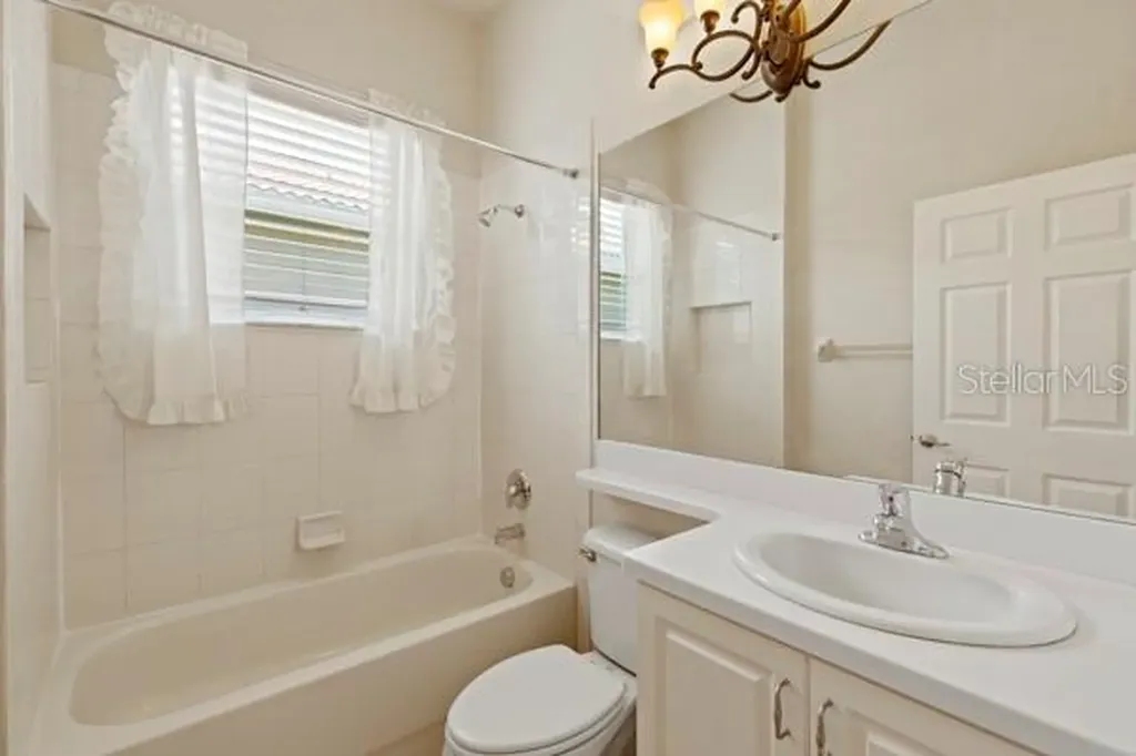 5044 Sandy Brook Circle Wimauma FL 33598