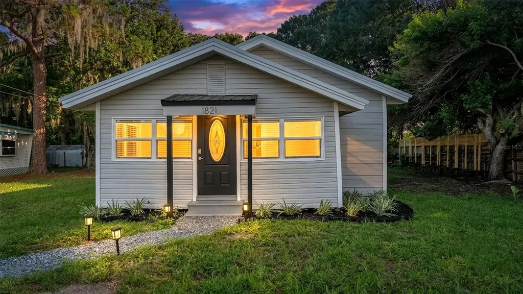 1821 W Chase Street Lakeland FL 33815