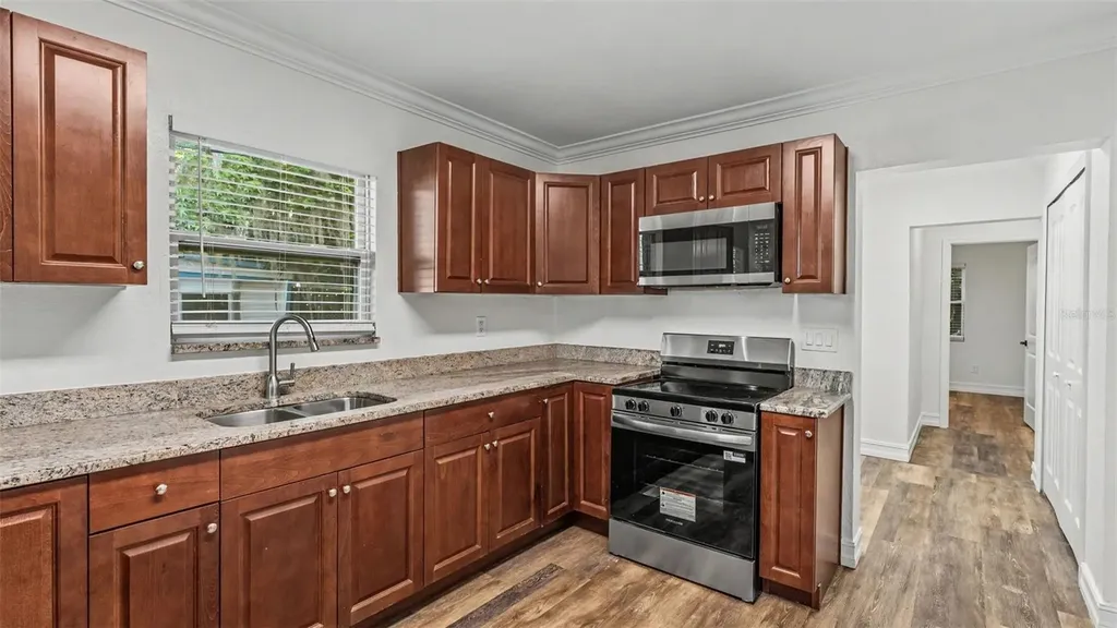 1821 W Chase Street Lakeland FL 33815