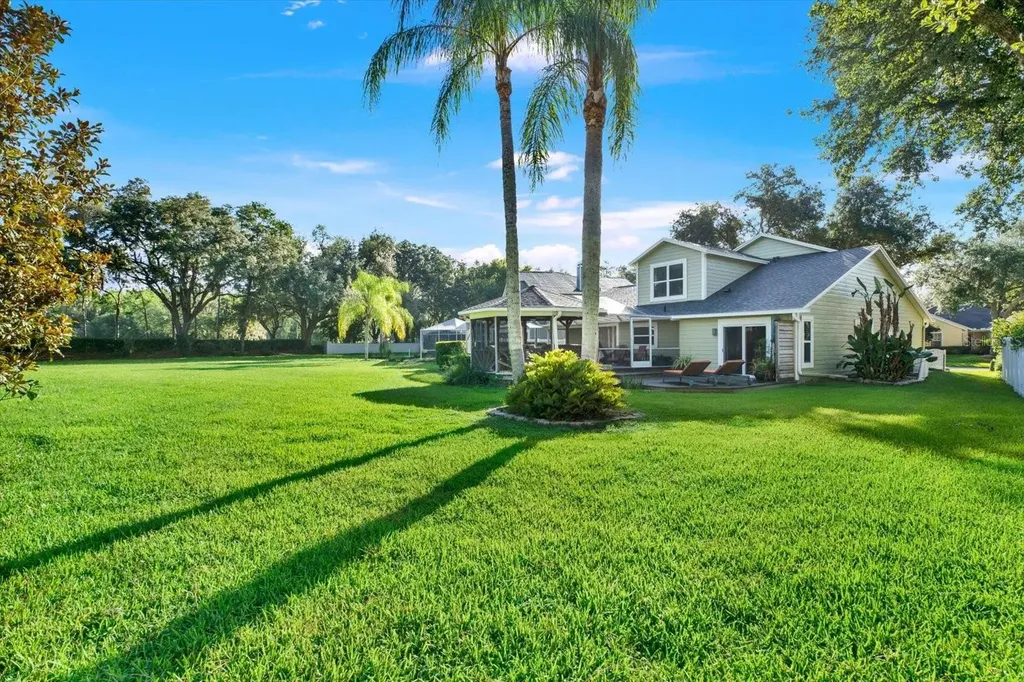 17613 Esprit Drive Tampa FL 33647