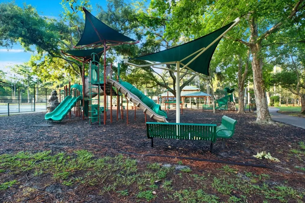 17613 Esprit Drive Tampa FL 33647
