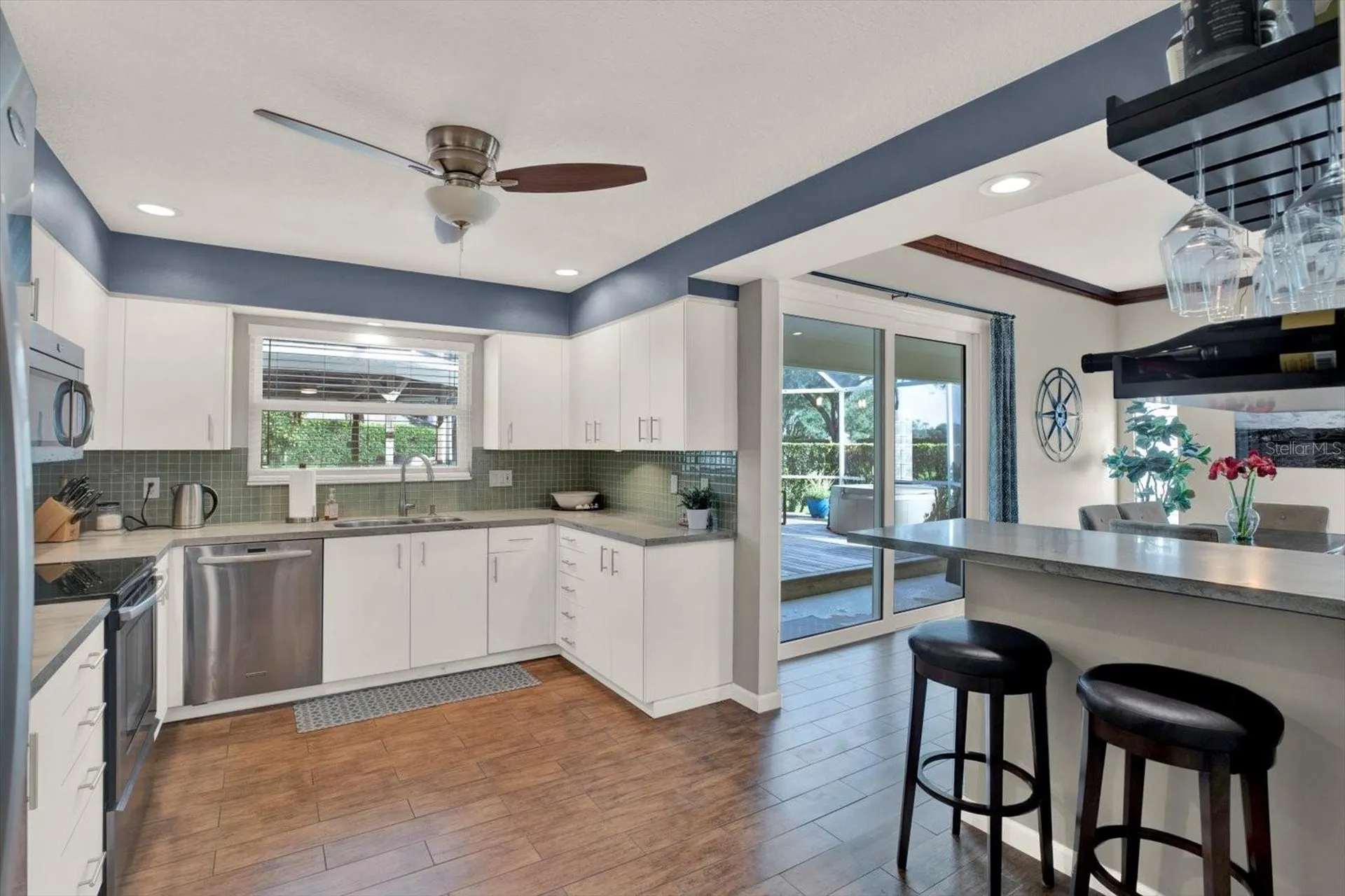17613 Esprit Drive Tampa FL 33647