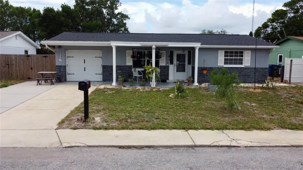 1421 Wickham Lane Holiday FL 34691