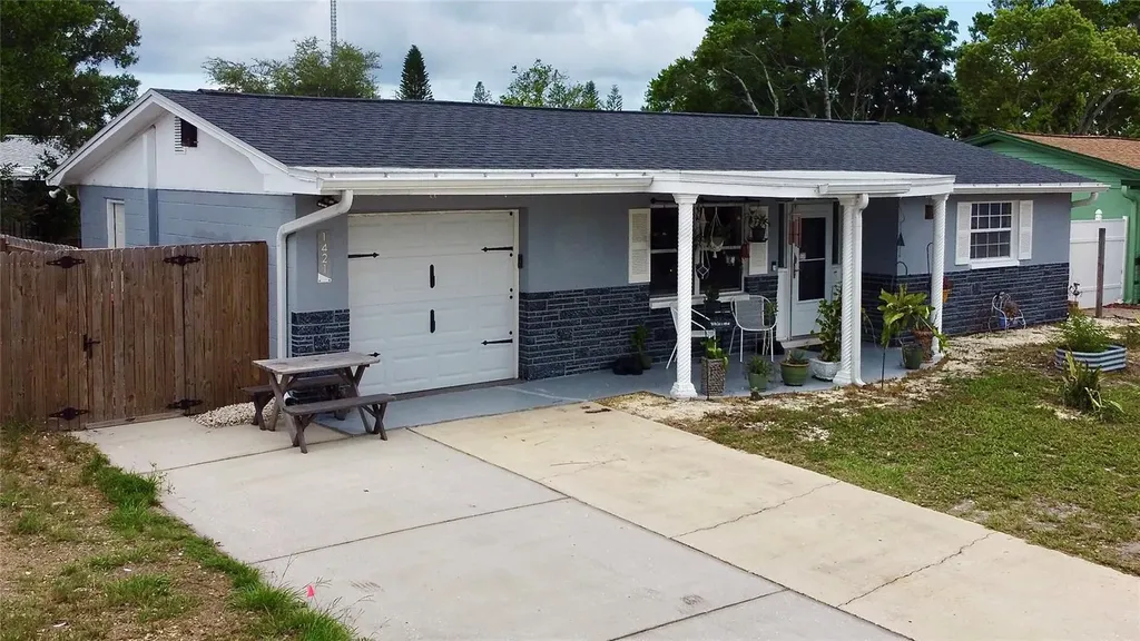 1421 Wickham Lane Holiday FL 34691