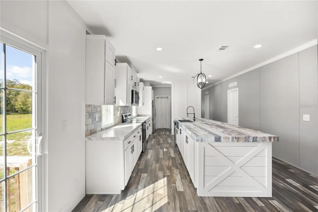 2362 NE County Road 1469 Hawthorne FL 32640