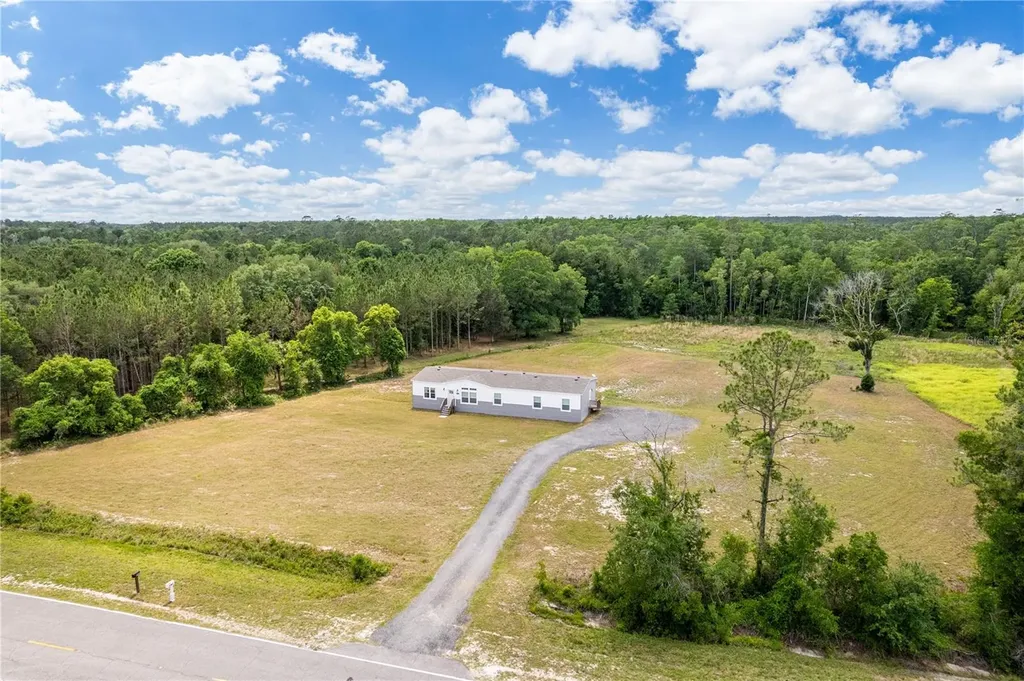 2362 NE County Road 1469 Hawthorne FL 32640