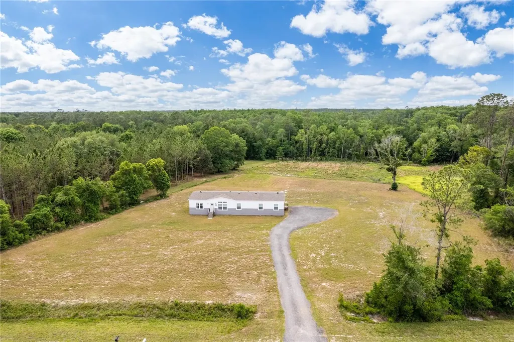 2362 NE County Road 1469 Hawthorne FL 32640