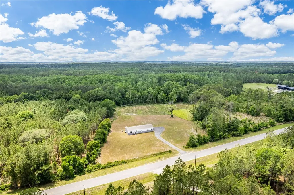 2362 NE County Road 1469 Hawthorne FL 32640