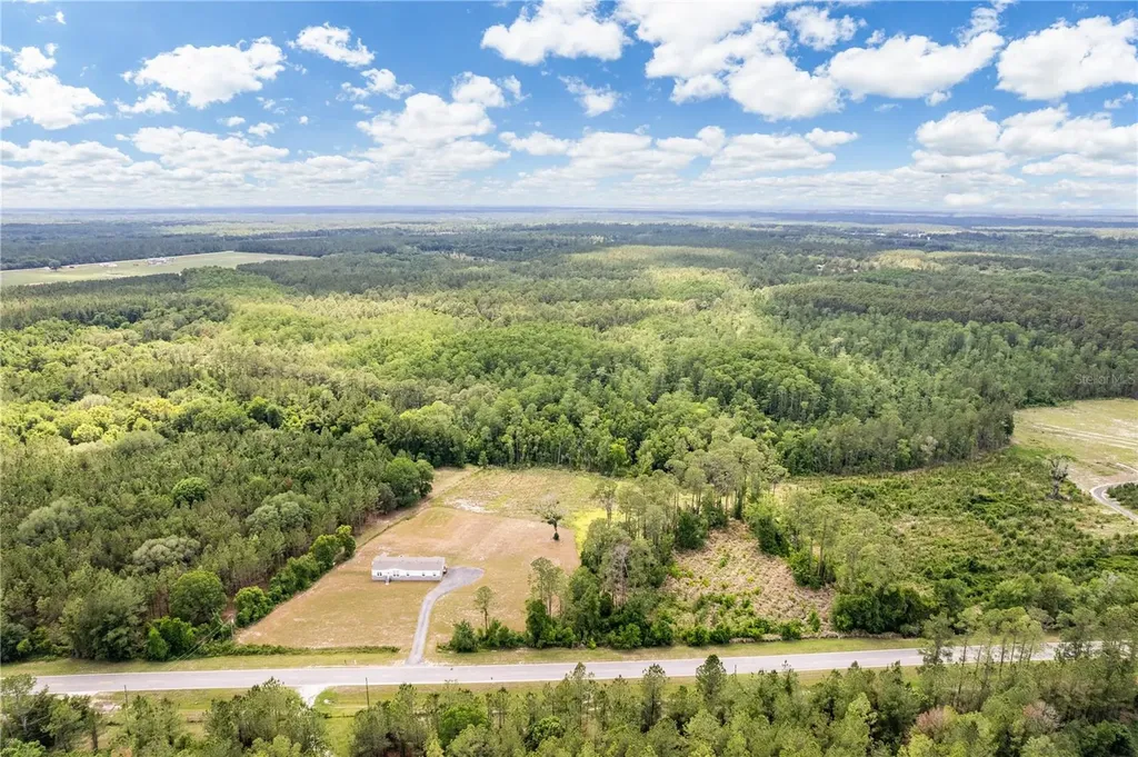 2362 NE County Road 1469 Hawthorne FL 32640