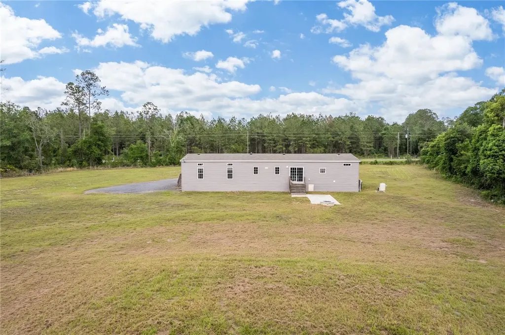 2362 NE County Road 1469 Hawthorne FL 32640