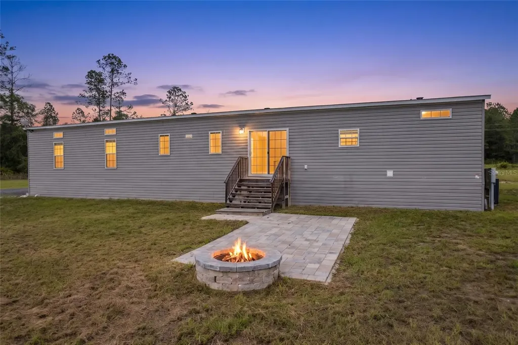 2362 NE County Road 1469 Hawthorne FL 32640