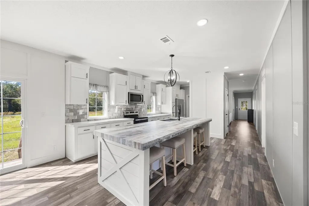 2362 NE County Road 1469 Hawthorne FL 32640