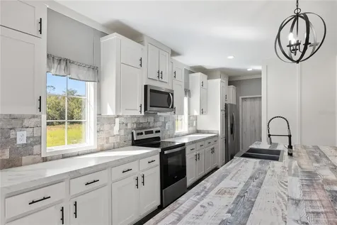 2362 NE County Road 1469 Hawthorne FL 32640