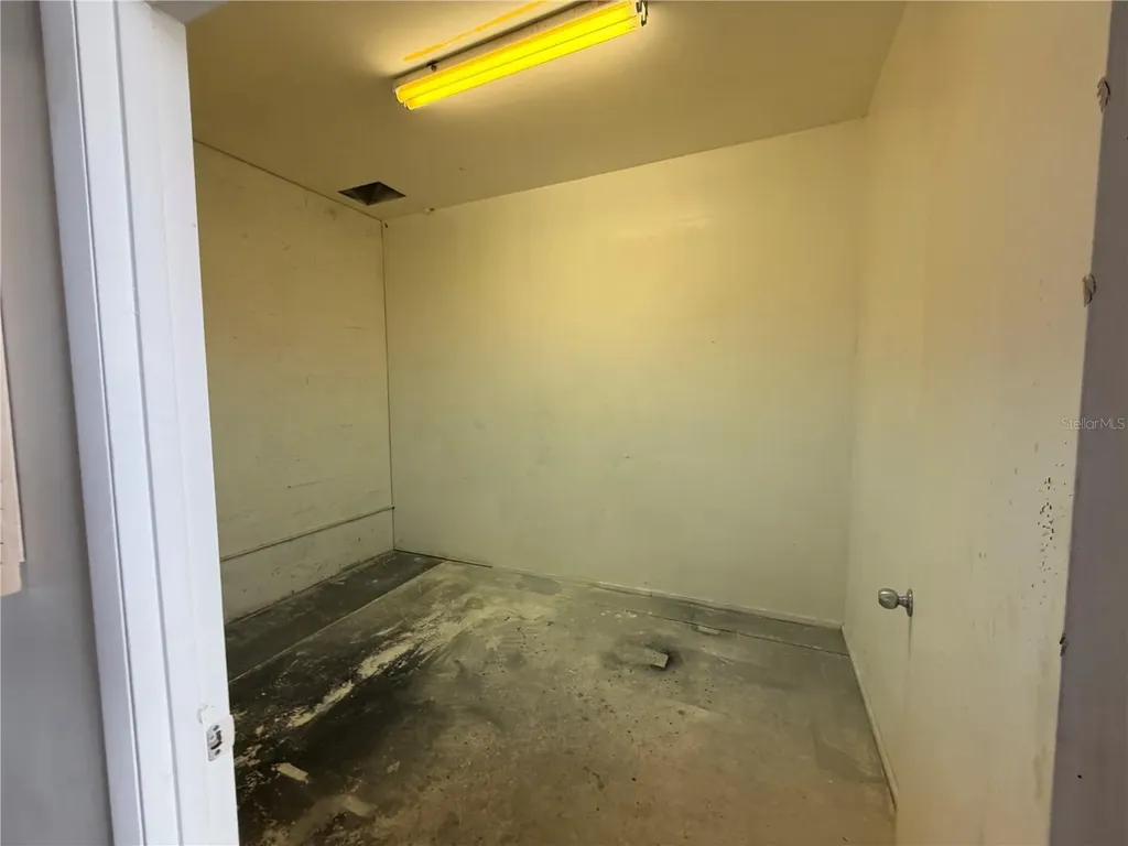 4415 N Lois Avenue Tampa FL 33614