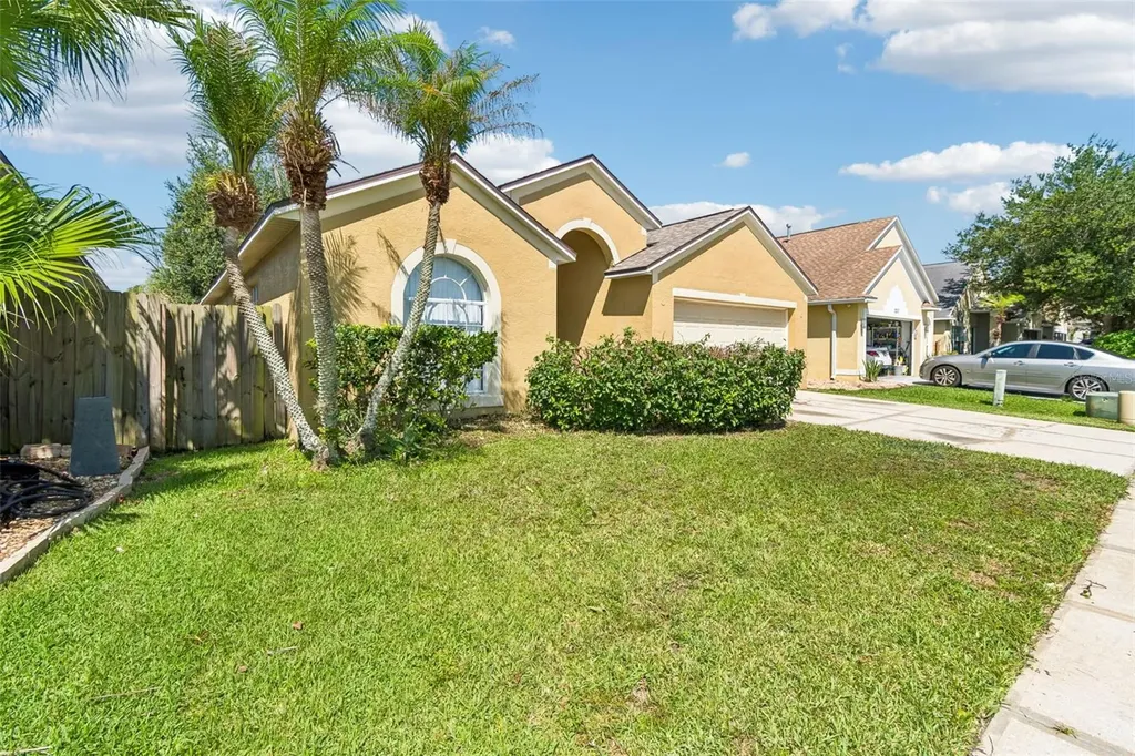 1229 Crimson Clover Lane Wesley Chapel FL 33543