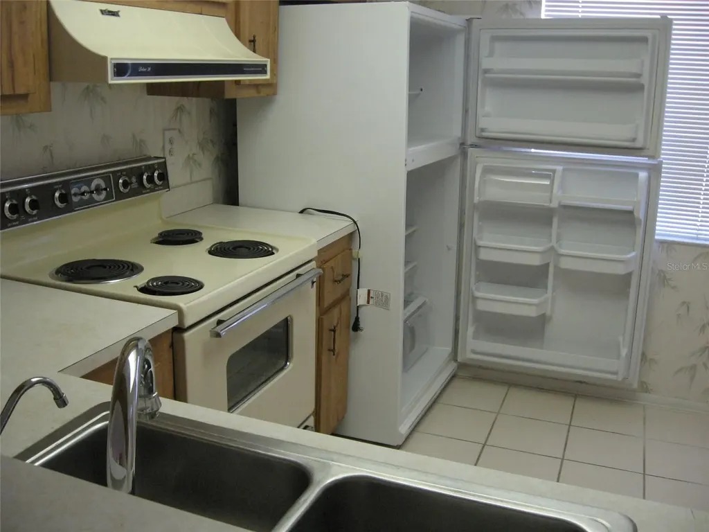 2465 Northside Drive Clearwater FL 33761