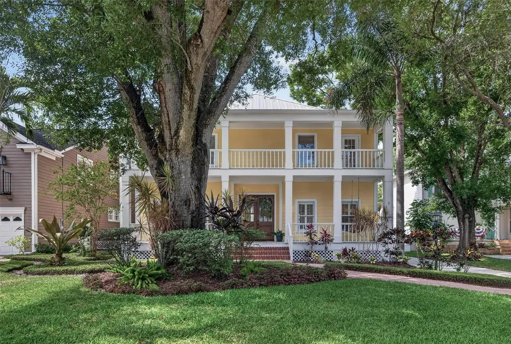 4618 W Tennyson Avenue Tampa FL 33629