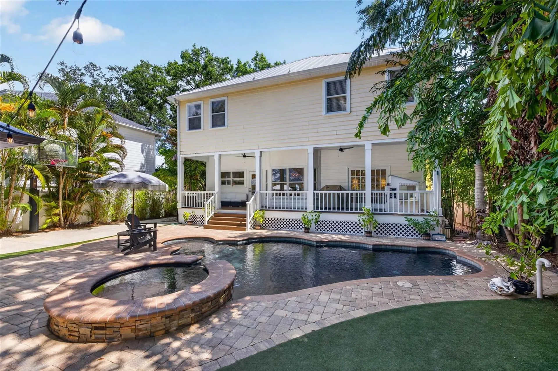 4618 W Tennyson Avenue Tampa FL 33629
