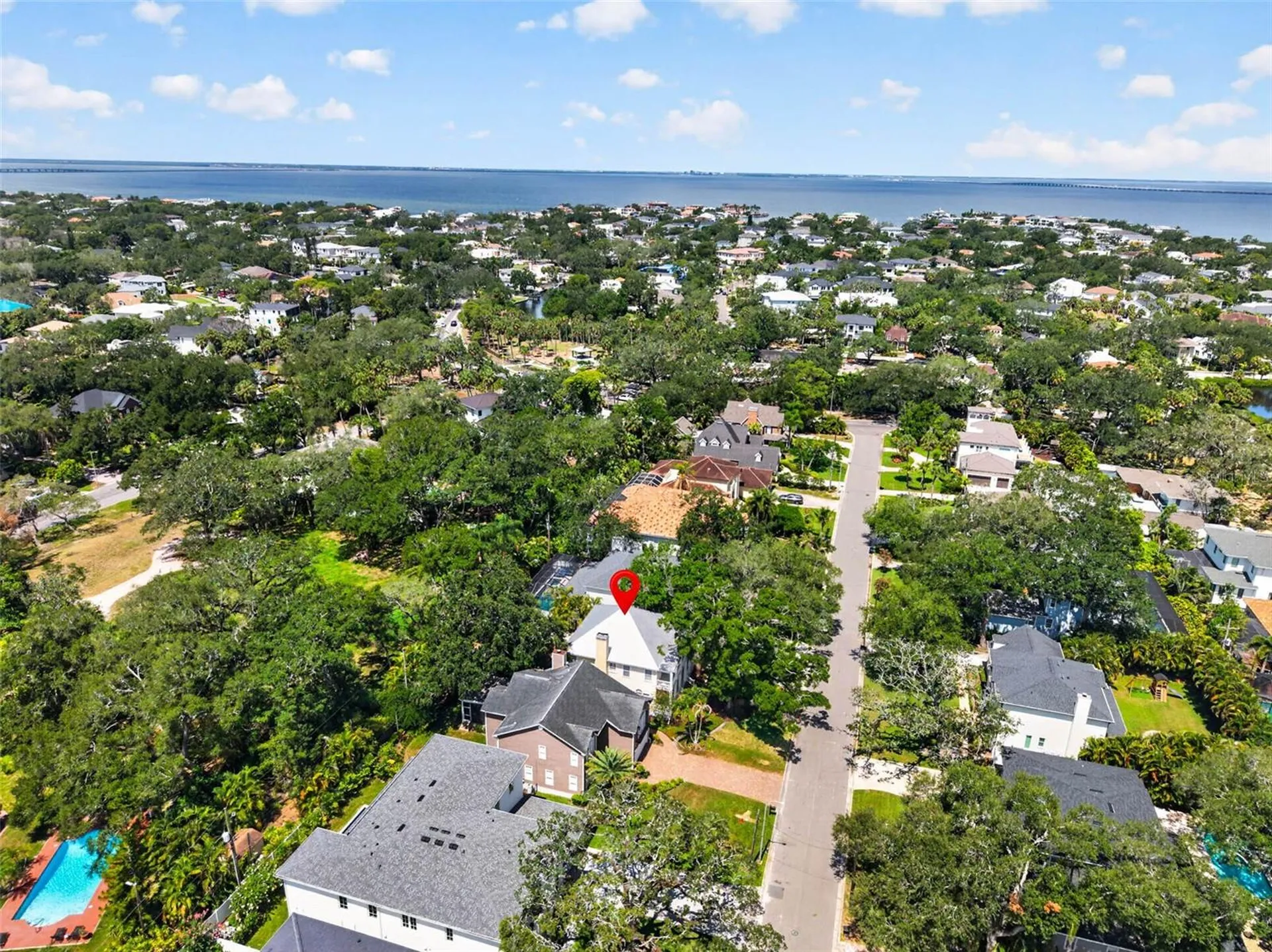 4618 W Tennyson Avenue Tampa FL 33629
