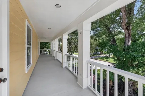 4618 W Tennyson Avenue Tampa FL 33629