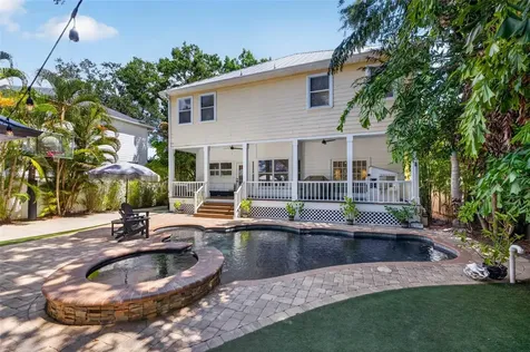 4618 W Tennyson Avenue Tampa FL 33629