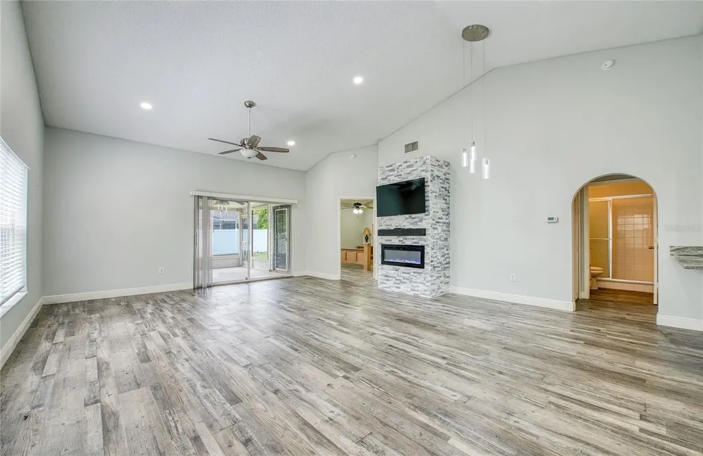 2390 Bentley Drive Palm Harbor FL 34684