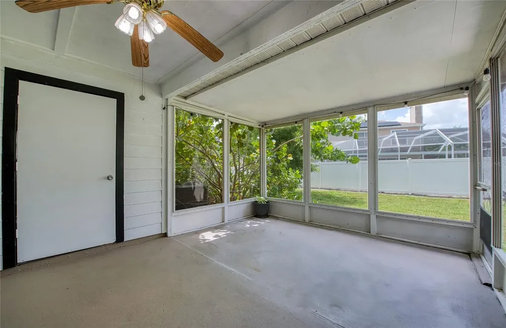 2390 Bentley Drive Palm Harbor FL 34684