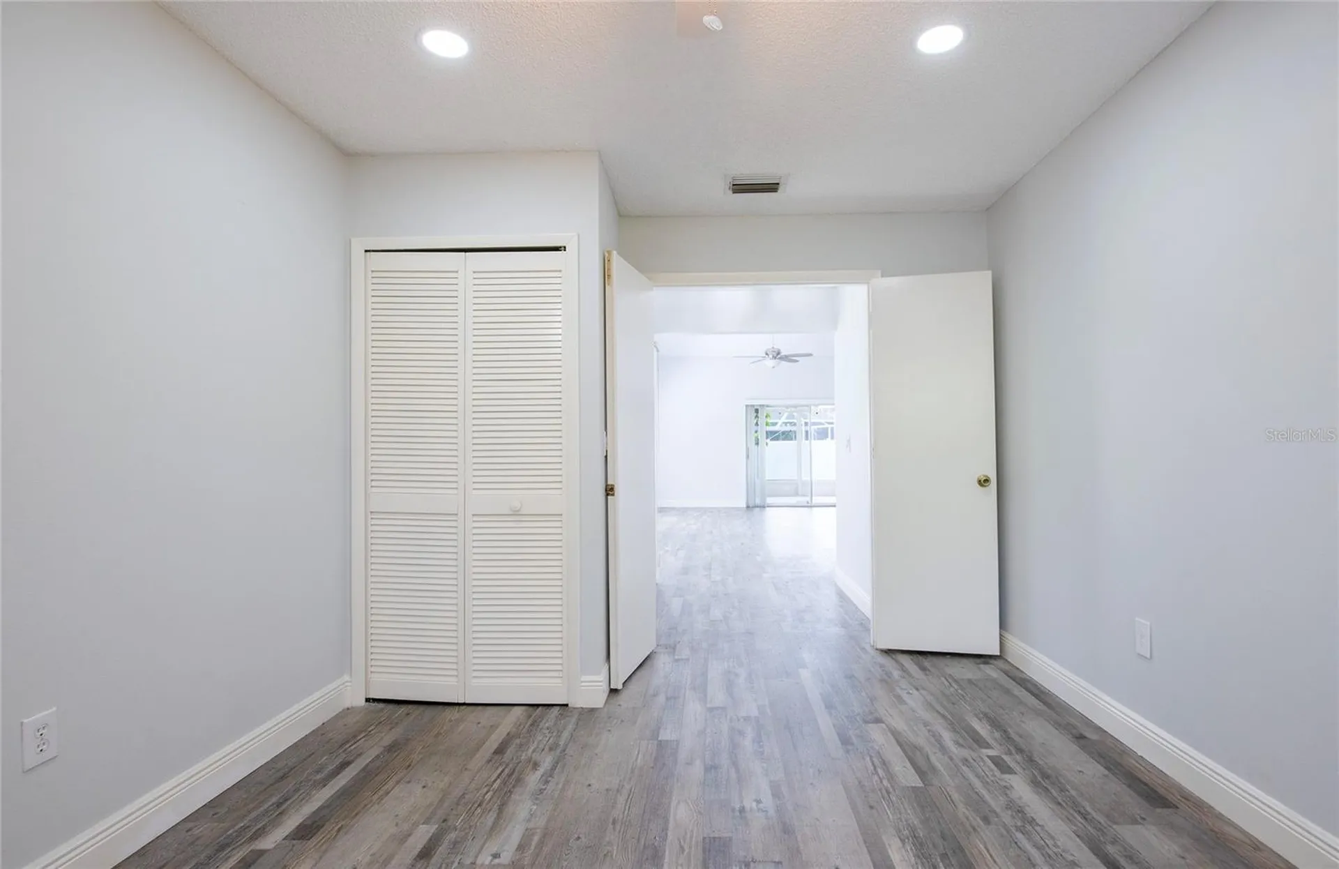 2390 Bentley Drive Palm Harbor FL 34684