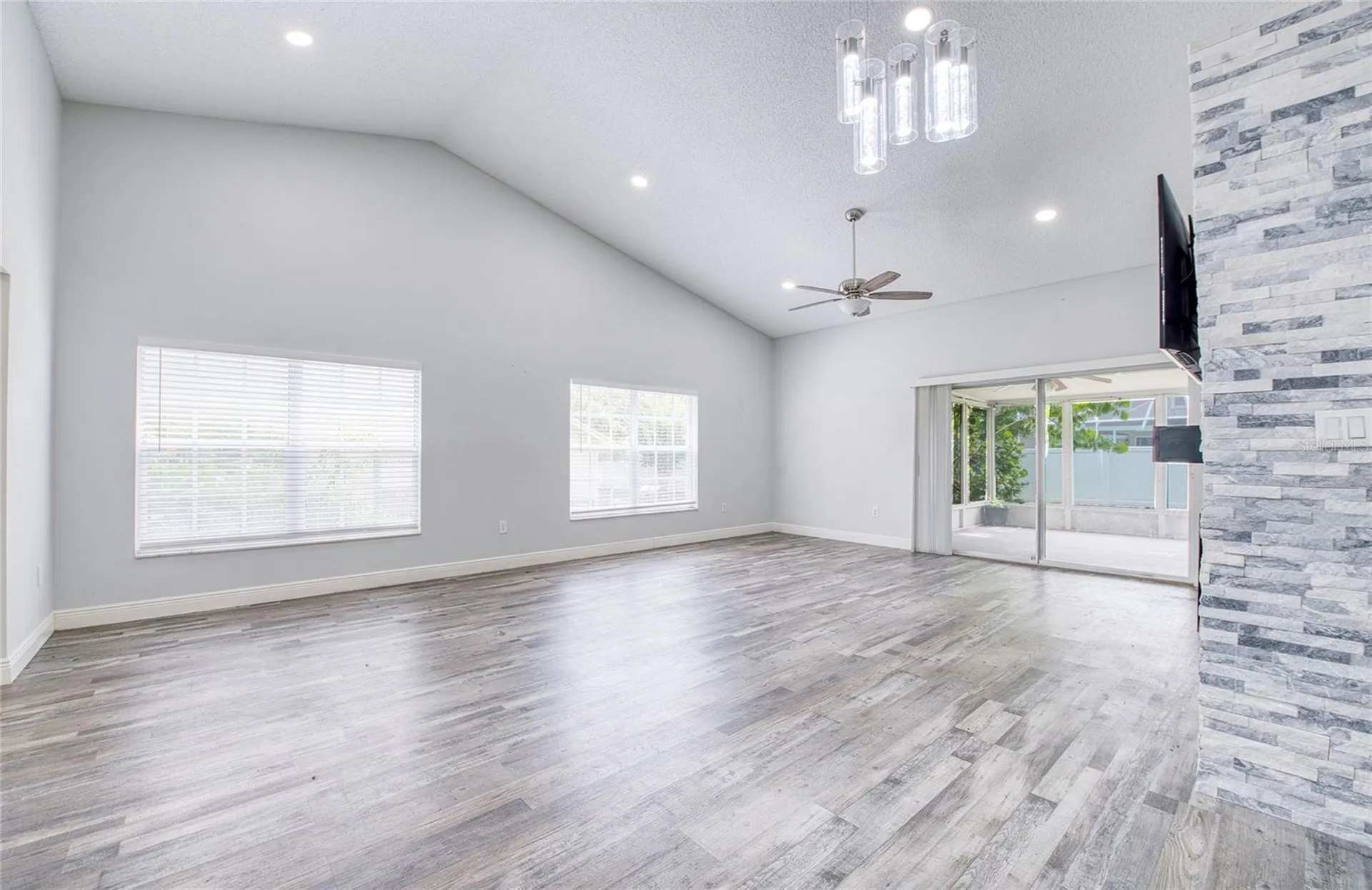 2390 Bentley Drive Palm Harbor FL 34684