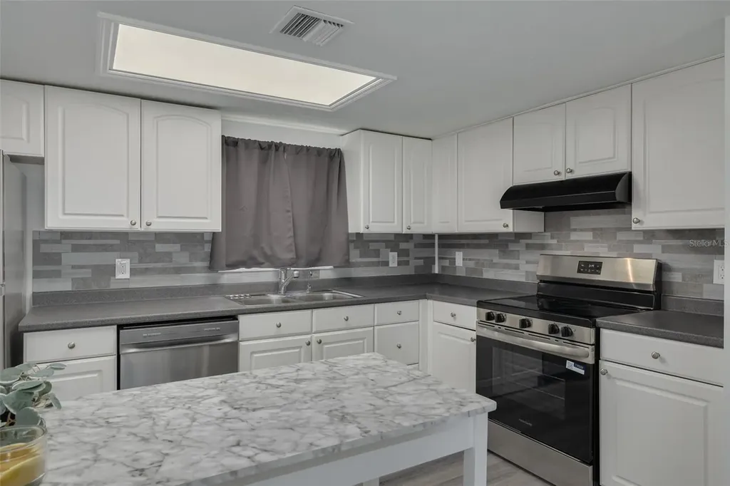 7131 Dell Road New Port Richey FL 34653
