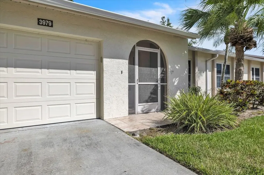 3979 Oakhurst Boulevard Sarasota FL 34233