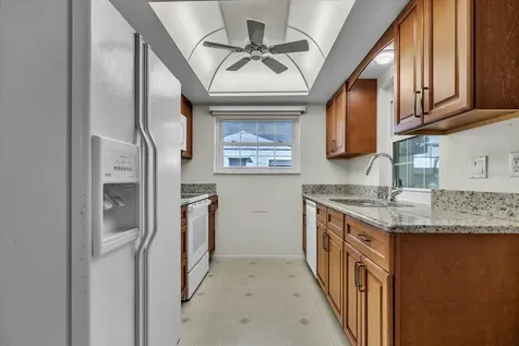 3979 Oakhurst Boulevard Sarasota FL 34233