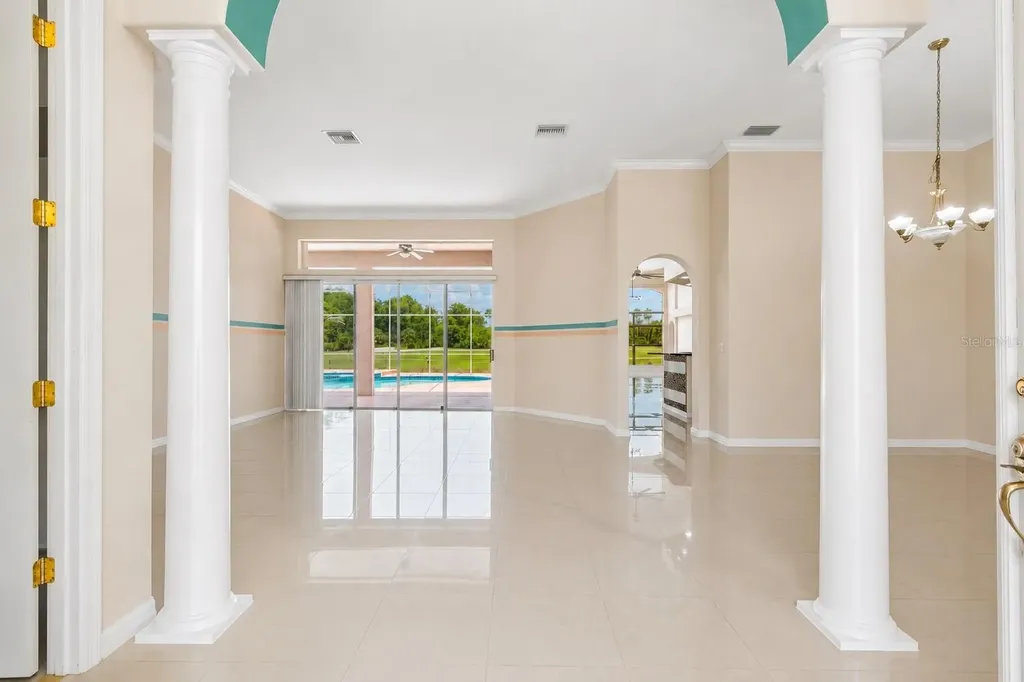 18107 Emerald Bay Street Tampa FL 33647
