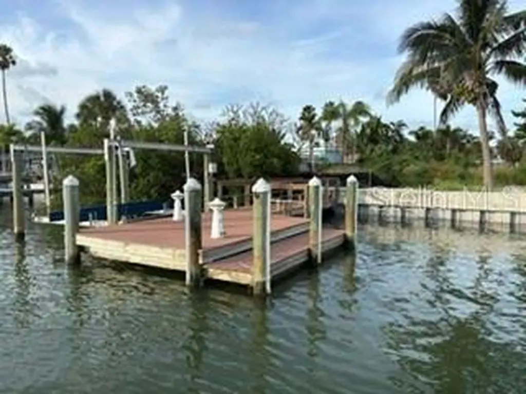 14065 N Bayshore Drive Madeira Beach FL 33708