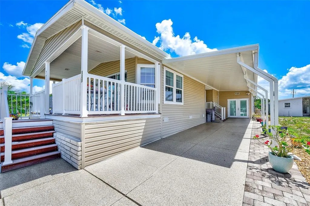 9790 66th Street N Pinellas Park FL 33782