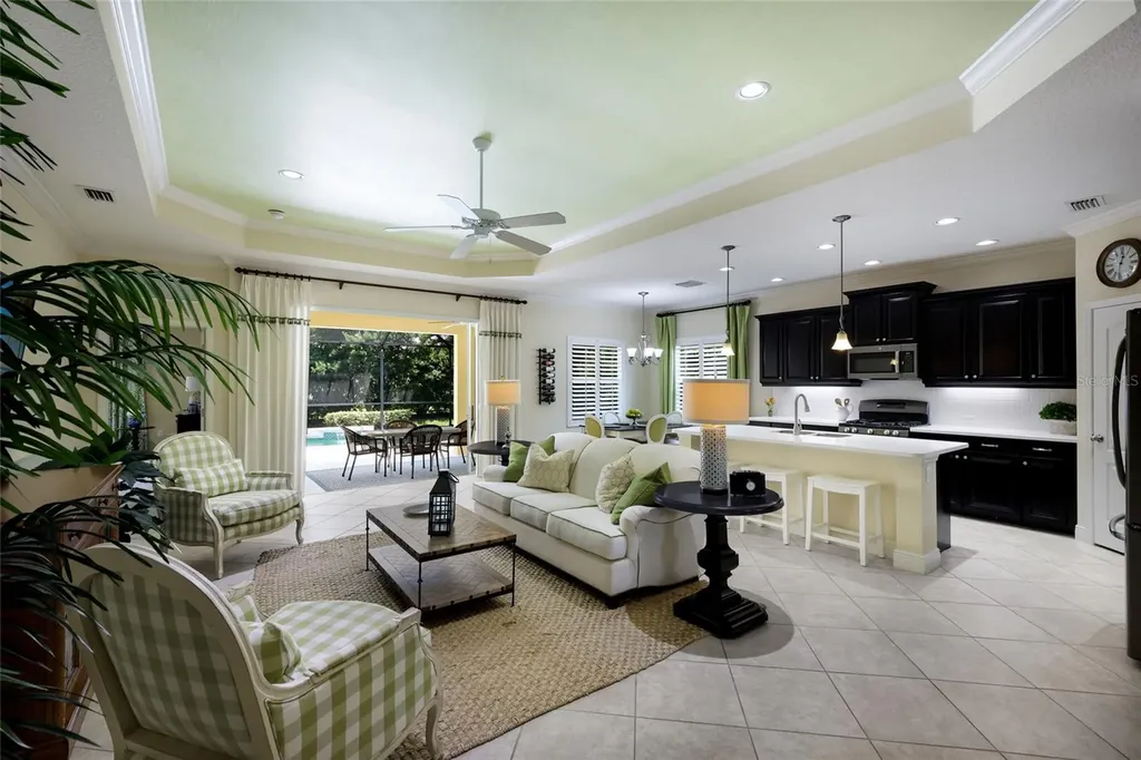12109 Whisper Lake Drive Bradenton FL 34211