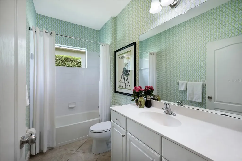12109 Whisper Lake Drive Bradenton FL 34211