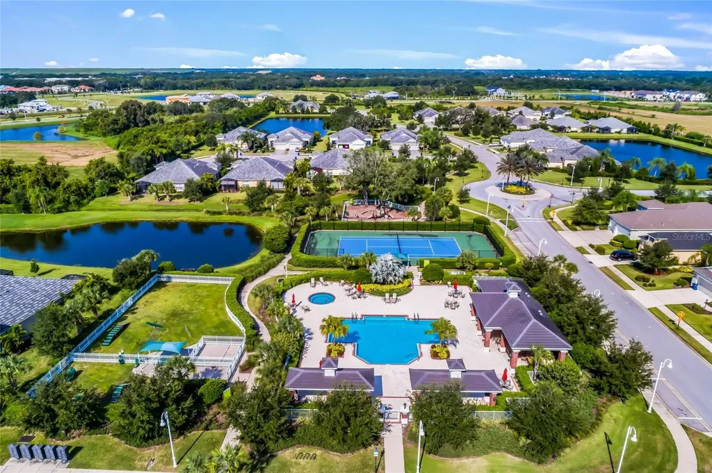 12109 Whisper Lake Drive Bradenton FL 34211
