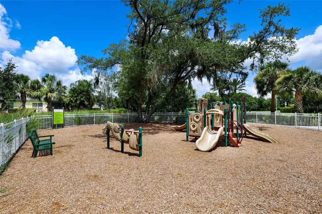 12109 Whisper Lake Drive Bradenton FL 34211